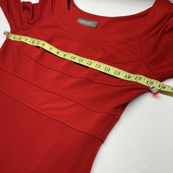 𝅺Jolibel Fully Lined Dress Size 6 Colour Red Made in Canada - Picture 6 of 9